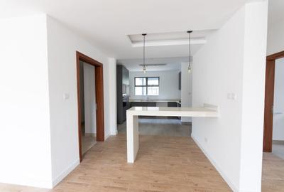 4 Bed House with En Suite at Two Rivers - 3