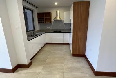 Serviced 2 Bed Apartment with En Suite in Westlands Area - 4