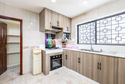 Furnished 3 Bed Apartment with En Suite in Parklands - 4