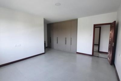3 Bed Apartment with Staff Quarters in Parklands - 3