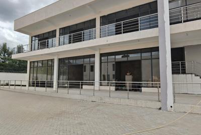 840 ft² Shop with Backup Generator in Karen