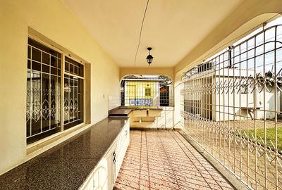 Commercial Property in Kilimani - 3