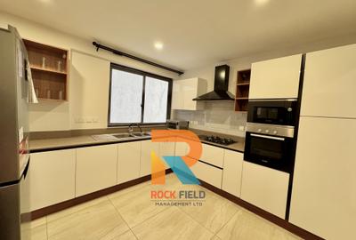 Furnished 3 Bed Apartment with En Suite in Rhapta Road - 4