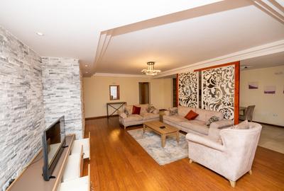 Serviced 2 Bed Apartment with En Suite at Chaka Road