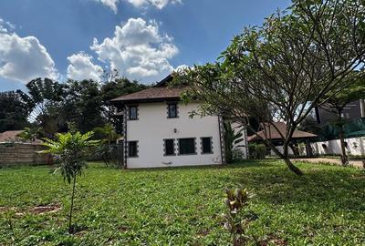 5 Bed Townhouse with En Suite in Gigiri - 2