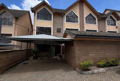5 Bed Townhouse with En Suite at Convent Drive - 2