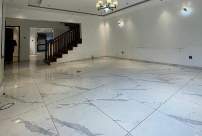 5 Bed Townhouse with En Suite at Gitanga Road - 2