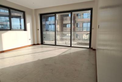 3 Bed Apartment with En Suite at Links Road - 3