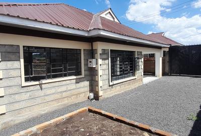 3 Bed House with En Suite at Rimpa - 3