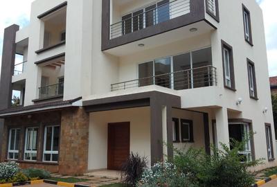 4 Bed Townhouse with En Suite in Lavington