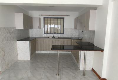 Serviced 2 Bed Apartment with En Suite in Westlands Area