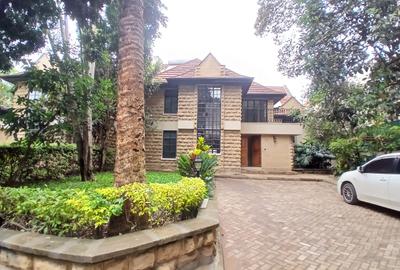 5 Bed Townhouse with En Suite at Lavington Green - 2