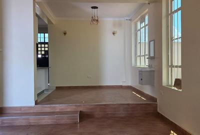 4 Bed House with En Suite at Eastern Bypass