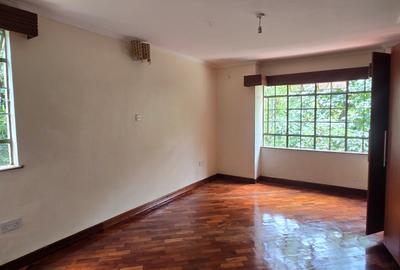 4 Bed Townhouse with En Suite at Lavington Green - 4