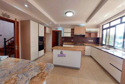 3 Bed Apartment with En Suite at Riverside Drive - 2