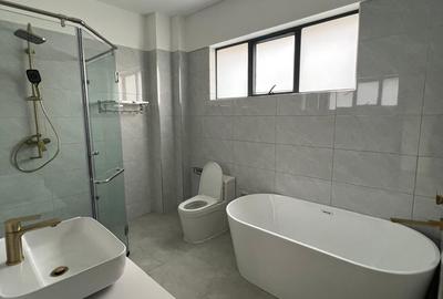 4 Bed Apartment with En Suite in Lavington - 2