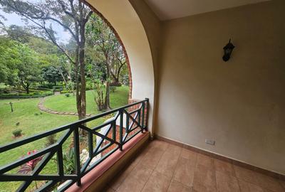 4 Bed Apartment with En Suite in Riverside
