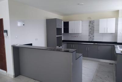 3 Bed Apartment with En Suite in General Mathenge