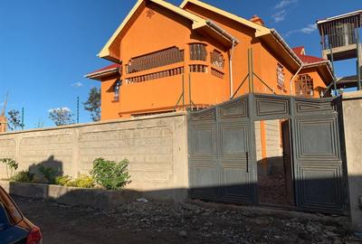 4 Bed House with En Suite at 2Nd Avenue