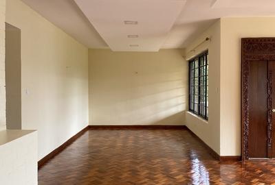 4 Bed House with En Suite in Karen