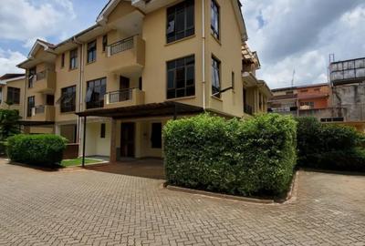 5 Bed Townhouse with En Suite at Amboseli Lane