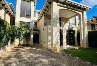 5 Bed House with En Suite in Lavington