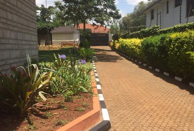 4 Bed House with En Suite in Runda