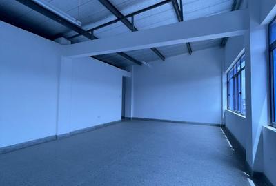 Warehouse with Service Charge Included in Mombasa Road - 4
