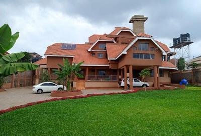 8 Bed House with En Suite at Runda Road