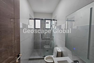 6 Bed Townhouse with En Suite in Lavington - 3