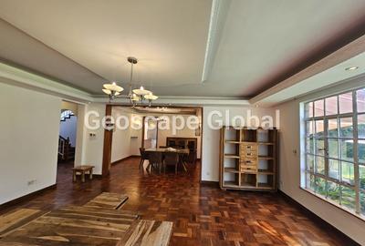 4 Bed House with En Suite in Runda