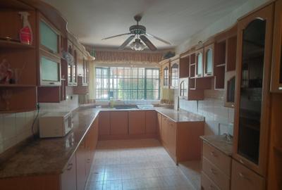 4 Bed Townhouse with En Suite at Near Kasuku Centre