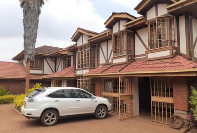 5 Bed House with En Suite at Mimosa
