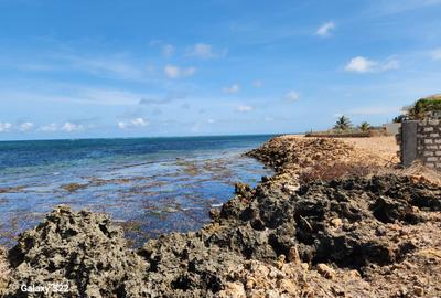 0.045 ha Land at Causuarina Road