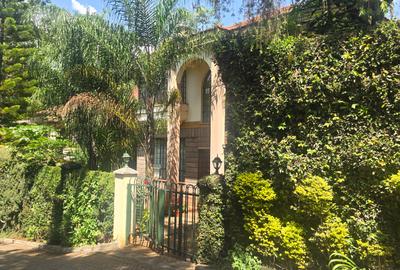 4 Bed Townhouse with En Suite in Brookside - 4