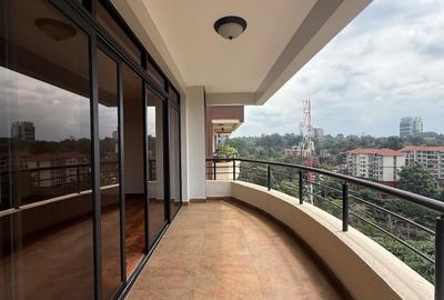 4 Bed Apartment with En Suite in Riverside