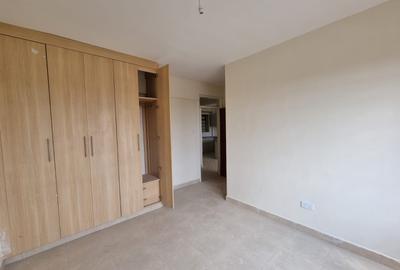 2 Bed Apartment with En Suite in Naivasha Road
