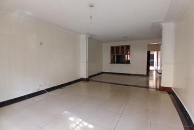 2 Bed Apartment with En Suite at Lavington - 4