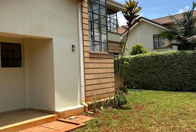 4 Bed Townhouse with En Suite in Kitisuru