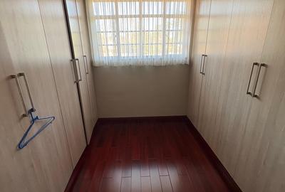 5 Bed House with En Suite in Karen - 3