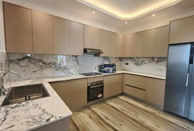 2 Bed Apartment with En Suite at Brookside