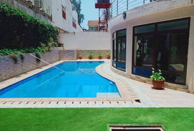 2 Bed Apartment with En Suite at Off Rhapta Road