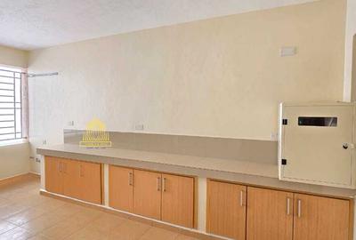 4 Bed Apartment with En Suite in Kileleshwa