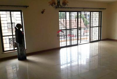 3 Bed Apartment with En Suite in Kileleshwa