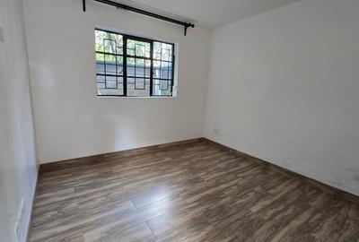 1 Bed Apartment with En Suite in Kilimani - 3