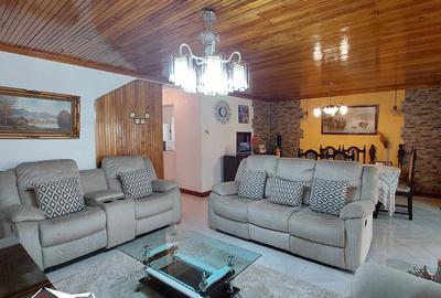 0.1 ac Commercial Property with Parking in Parklands - 2