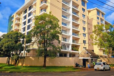 3 Bed Apartment with En Suite at Othaya Road - 4