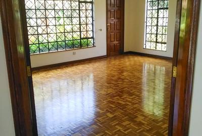 5 Bed Villa with En Suite in Kilimani - 3