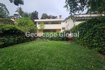 4 Bed House with En Suite in Lavington