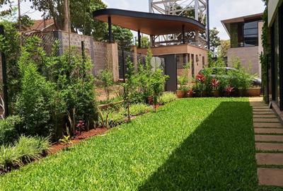 4 Bed Townhouse with En Suite in Runda